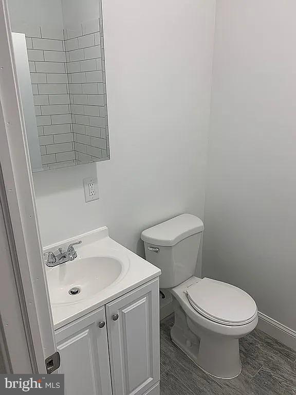 659 N Creighton St Property Photo 17