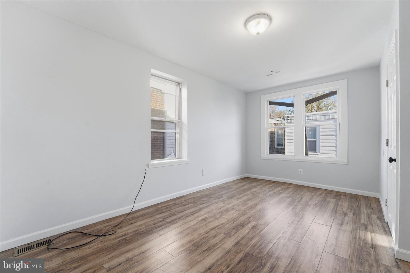4009 Brown St Property Photo 13