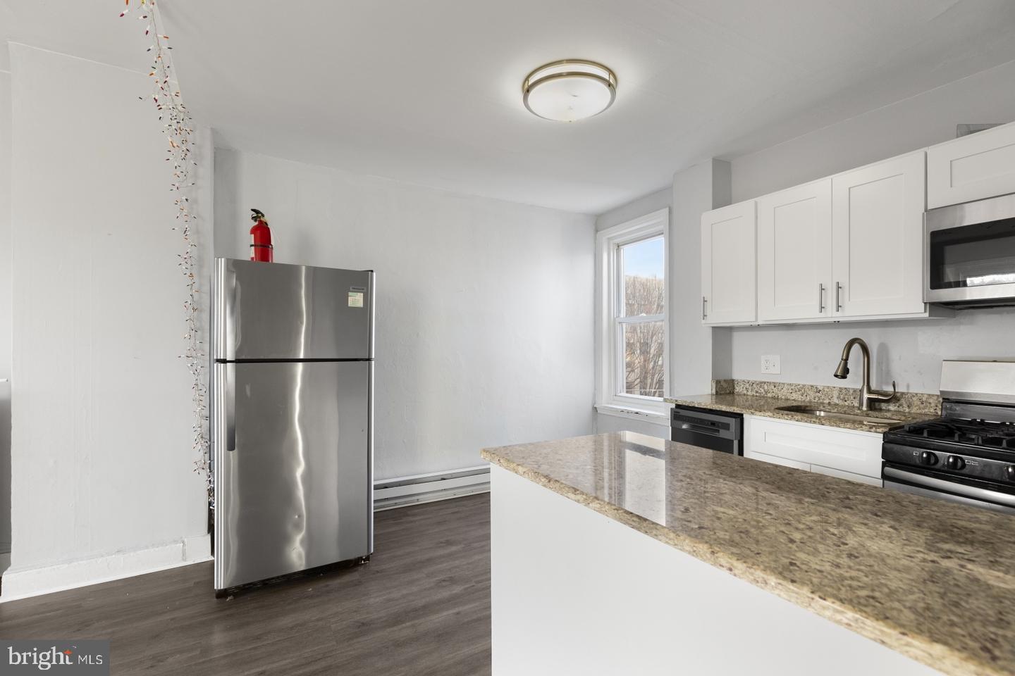 1735 W Oxford St #3 Property Photo 6