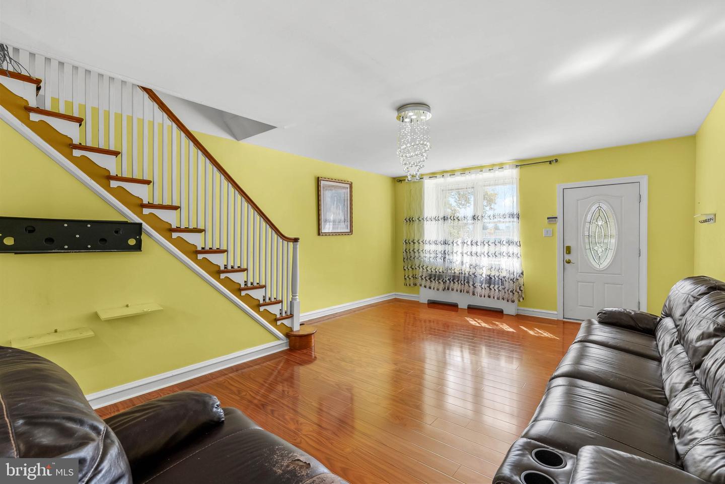 3329 Glenview St Property Photo 9