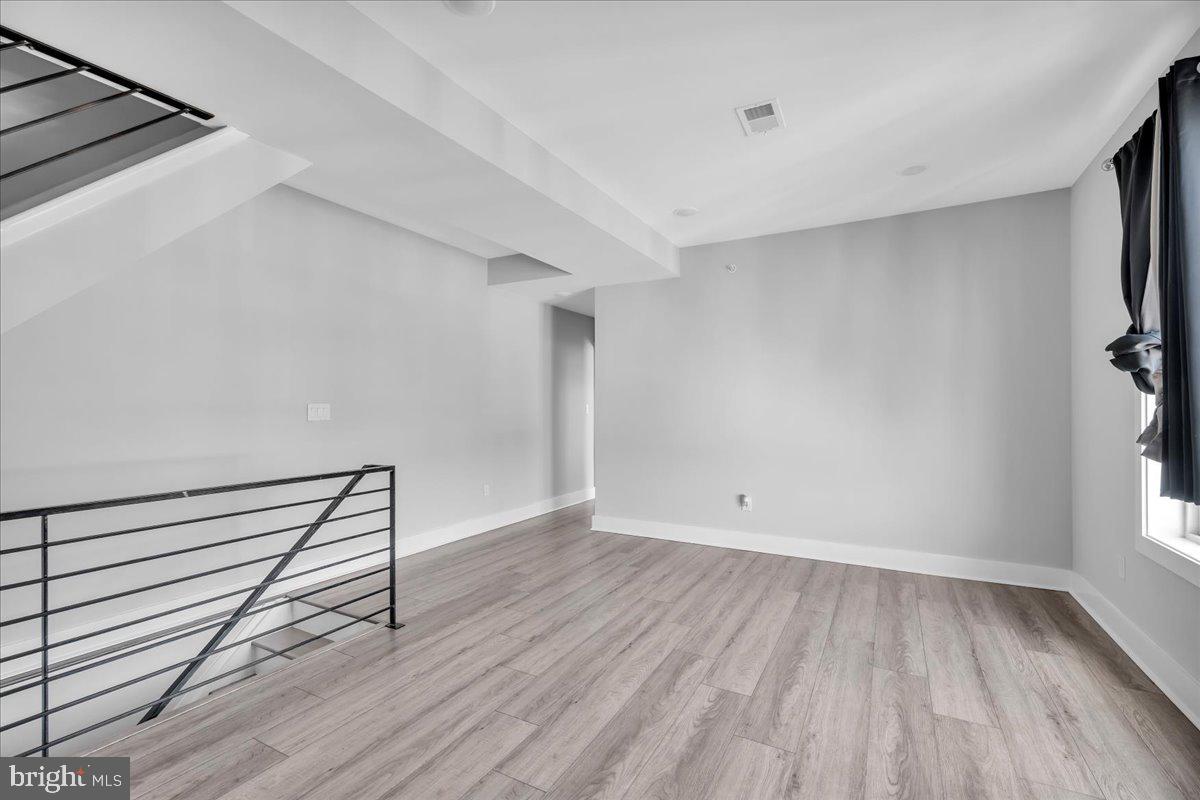 2000 E Huntingdon St #3 Property Photo 6