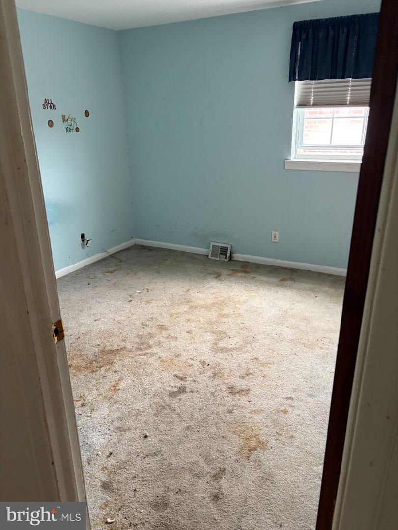 727 Arnold St Property Photo 15