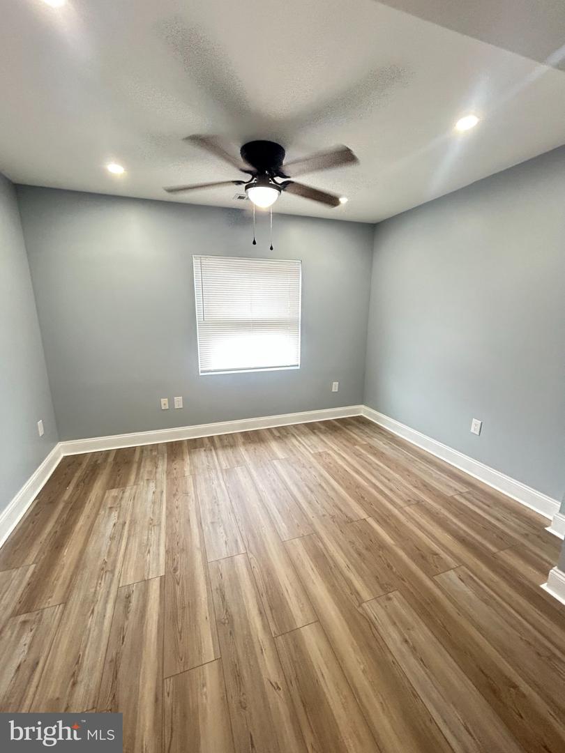 1528 N Mascher St #2 Property Photo 3