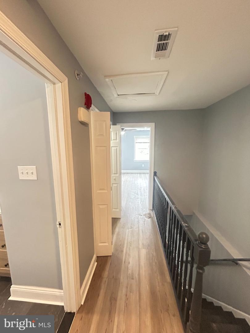 1528 N Mascher St #2 Property Photo 10