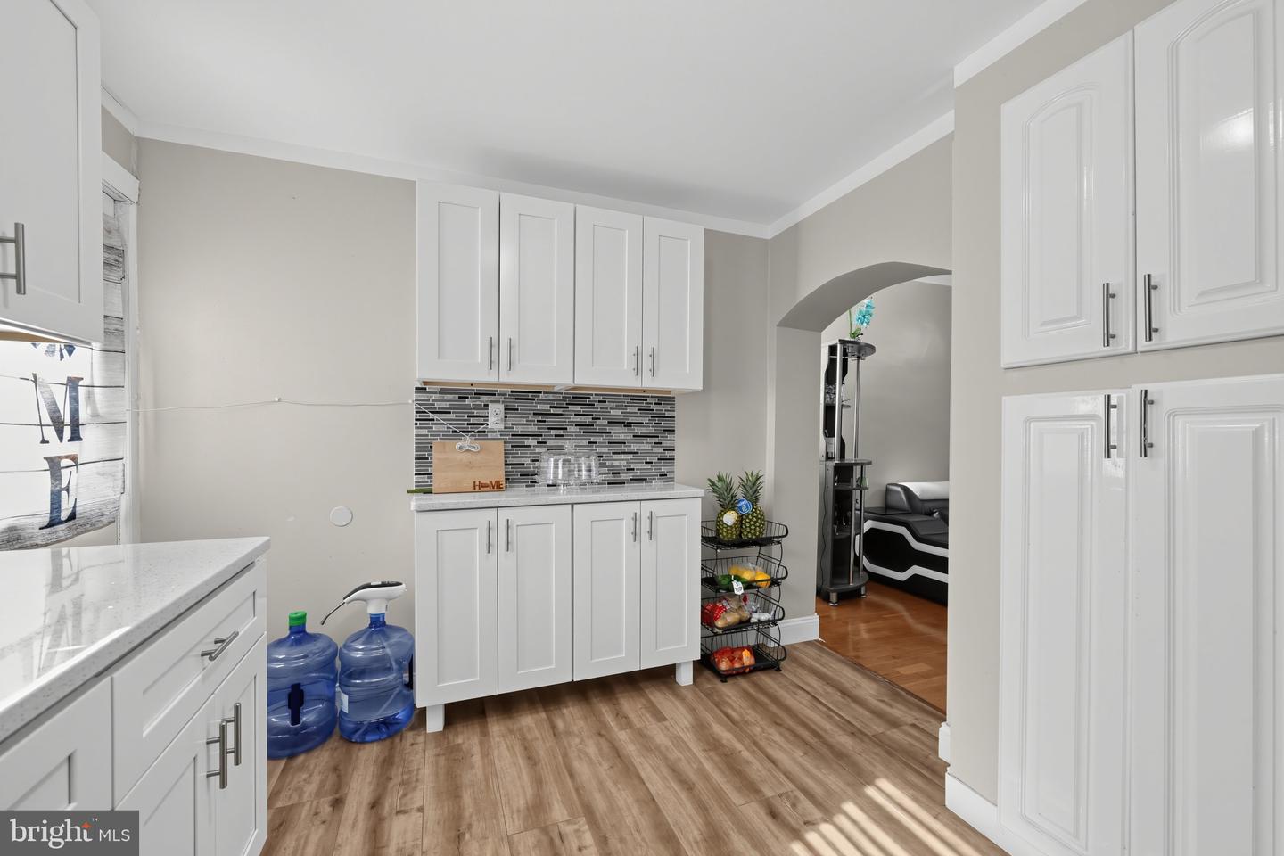 3045 Livingston St Property Photo 11