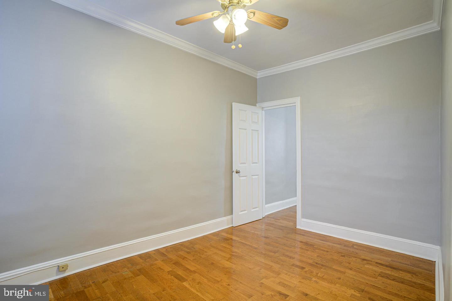 3045 Livingston St Property Photo 16