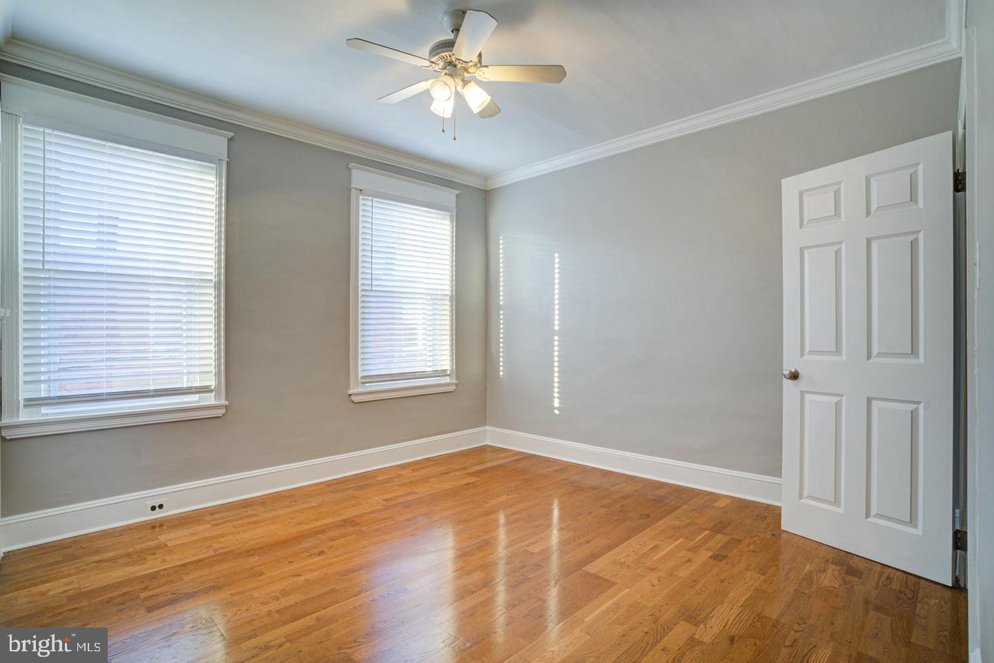 3045 Livingston St Property Photo 17