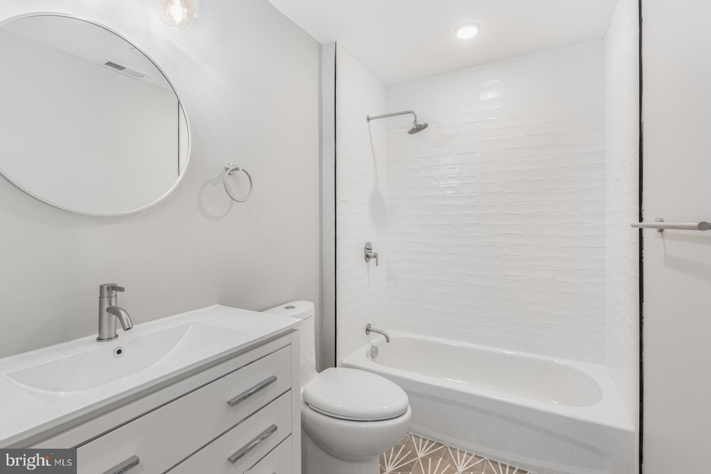 1144 Frankford Ave #302 Property Photo 16