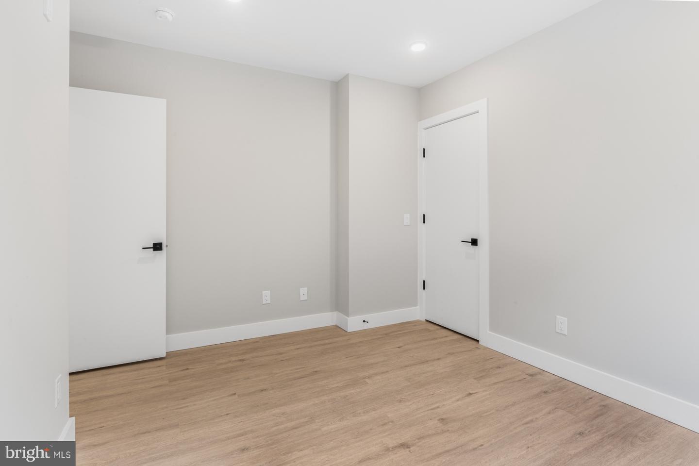 1144 Frankford Ave #302 Property Photo 22