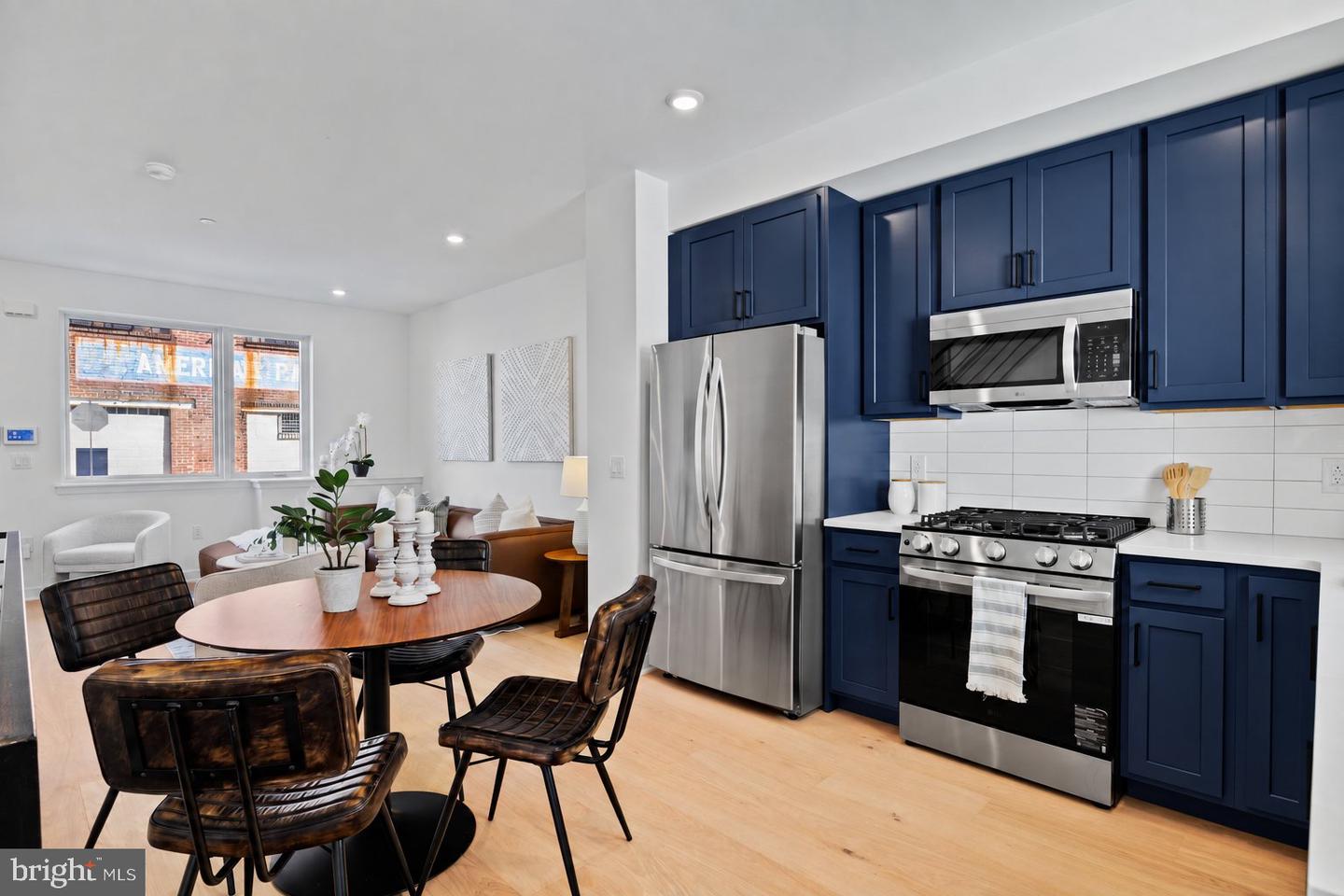 2116 E RUSH ST Property Photo 1