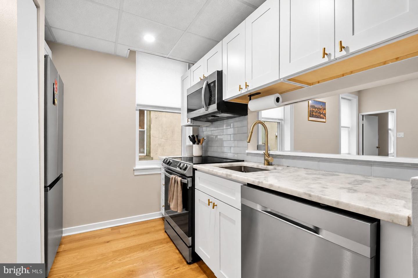 1716-00 Wallace St #202 Property Photo 11