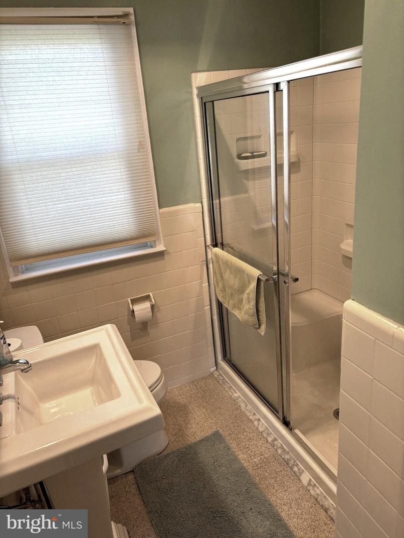 8108 Albion St Property Photo 10