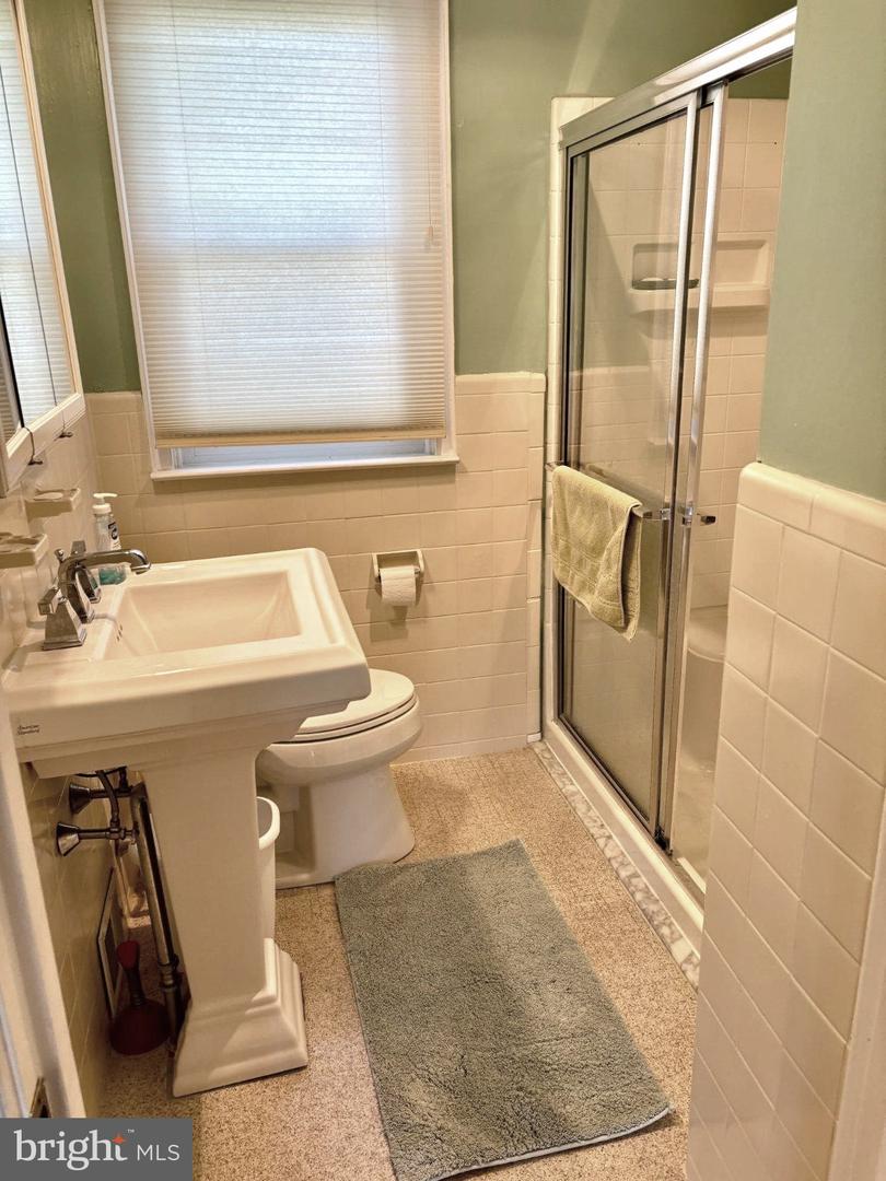 8108 Albion St Property Photo 11