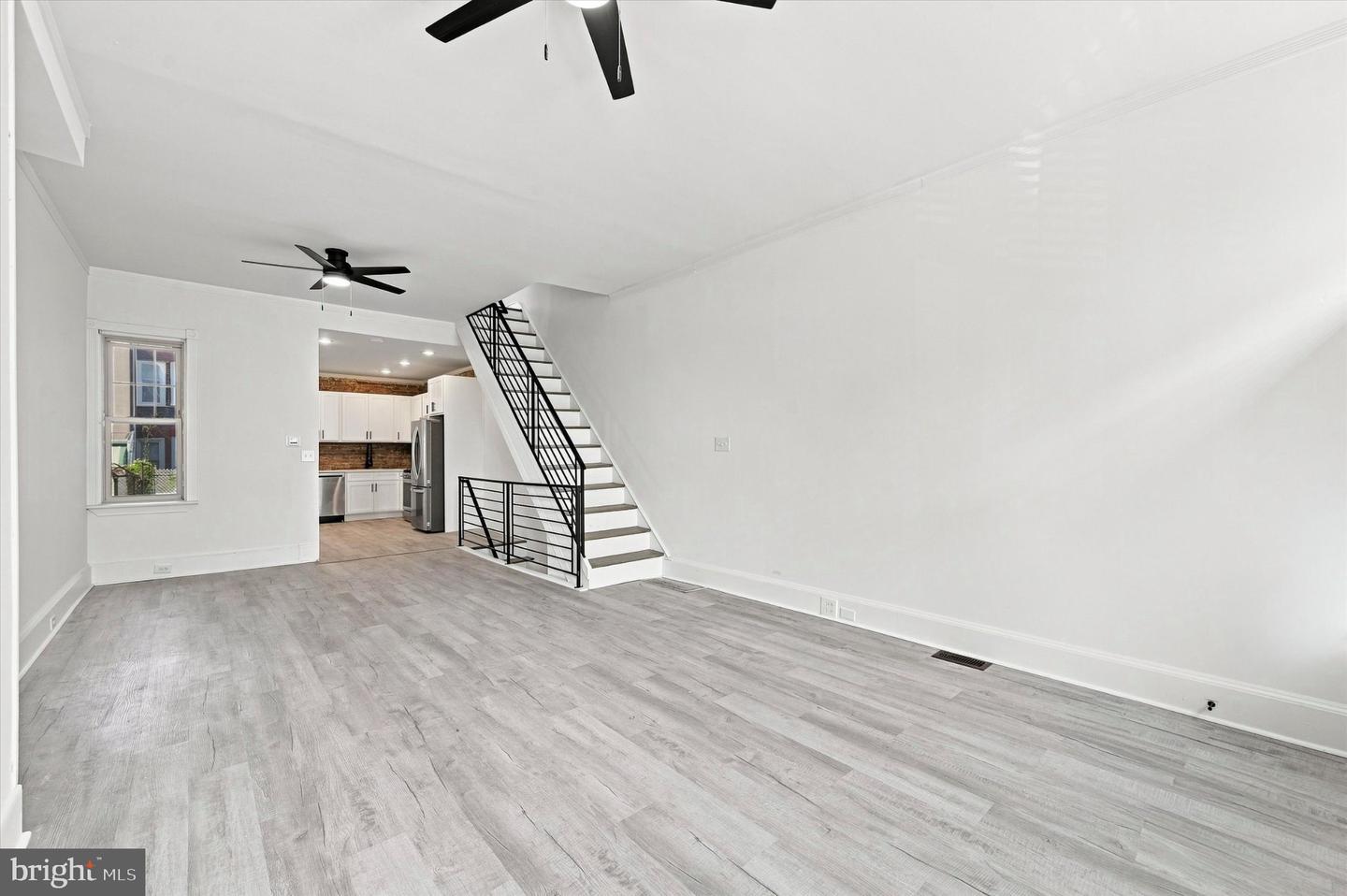 2428 E Huntingdon St Property Photo 4