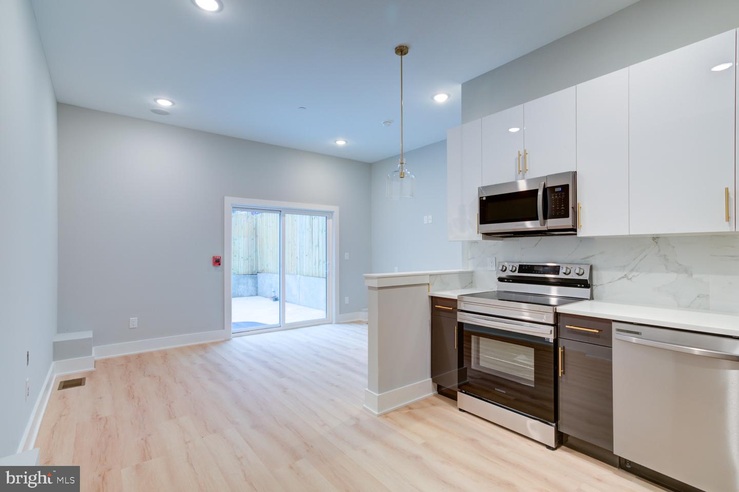 1805 FRANKFORD AVE #1 Property Photo 1