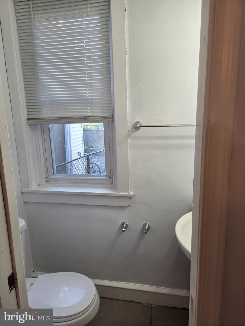 2345 E Hazzard St Property Photo 2