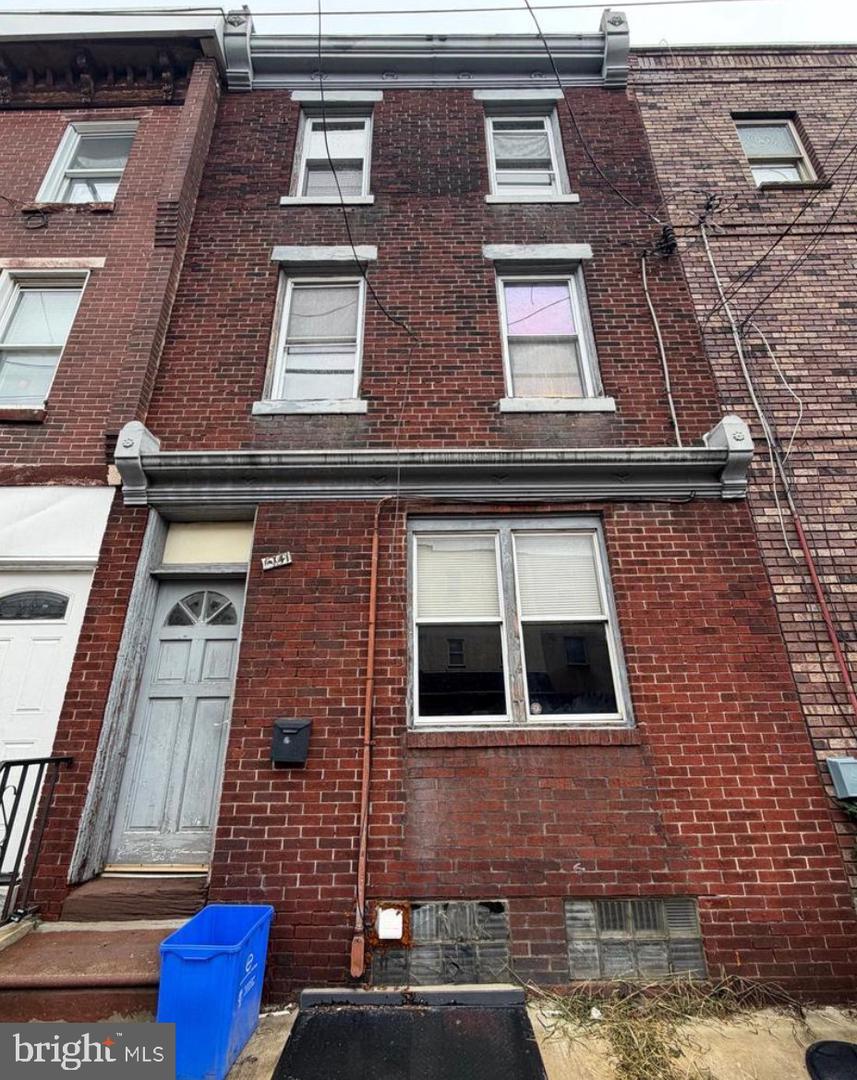 3141 RICHMOND ST Property Photo 1