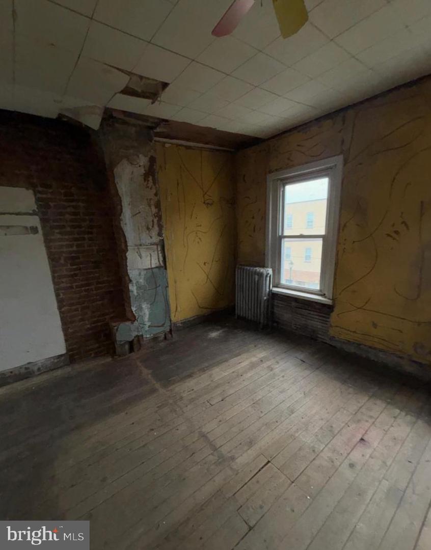 3141 Richmond St Property Photo 2