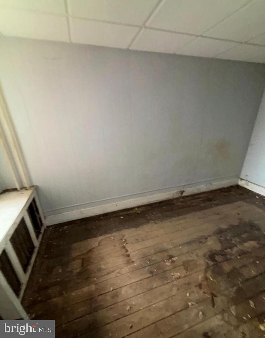 3141 Richmond St Property Photo 15
