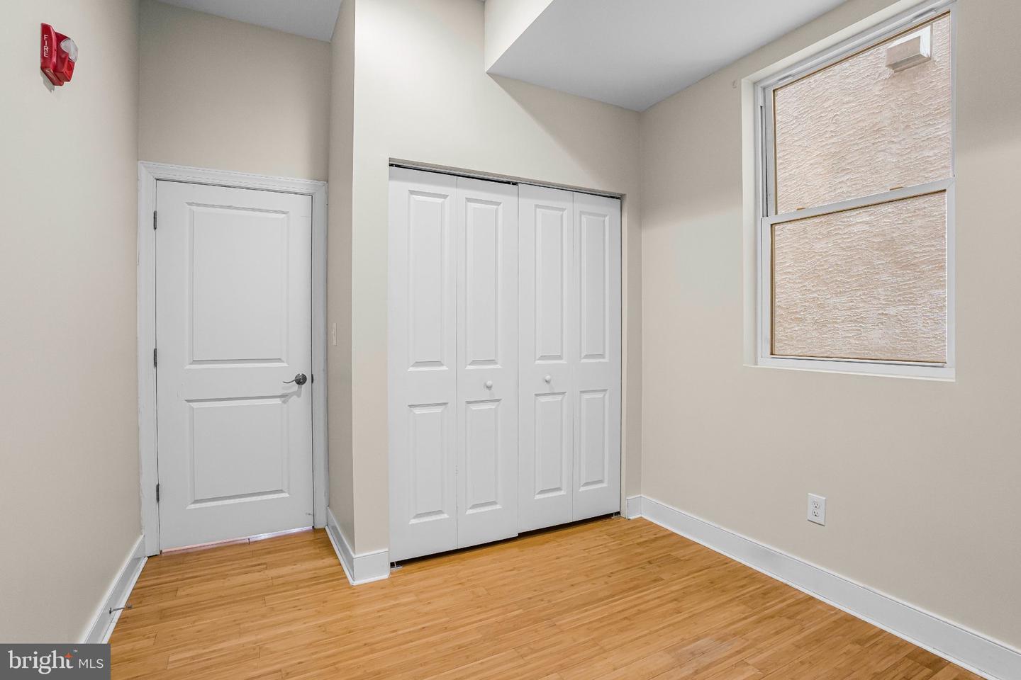 1916 W Girard Ave #2 Property Photo 16