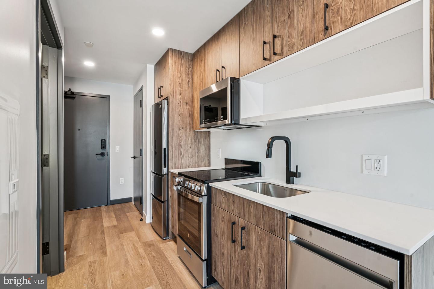 1122 FRANKFORD AVE #501 Property Photo 1