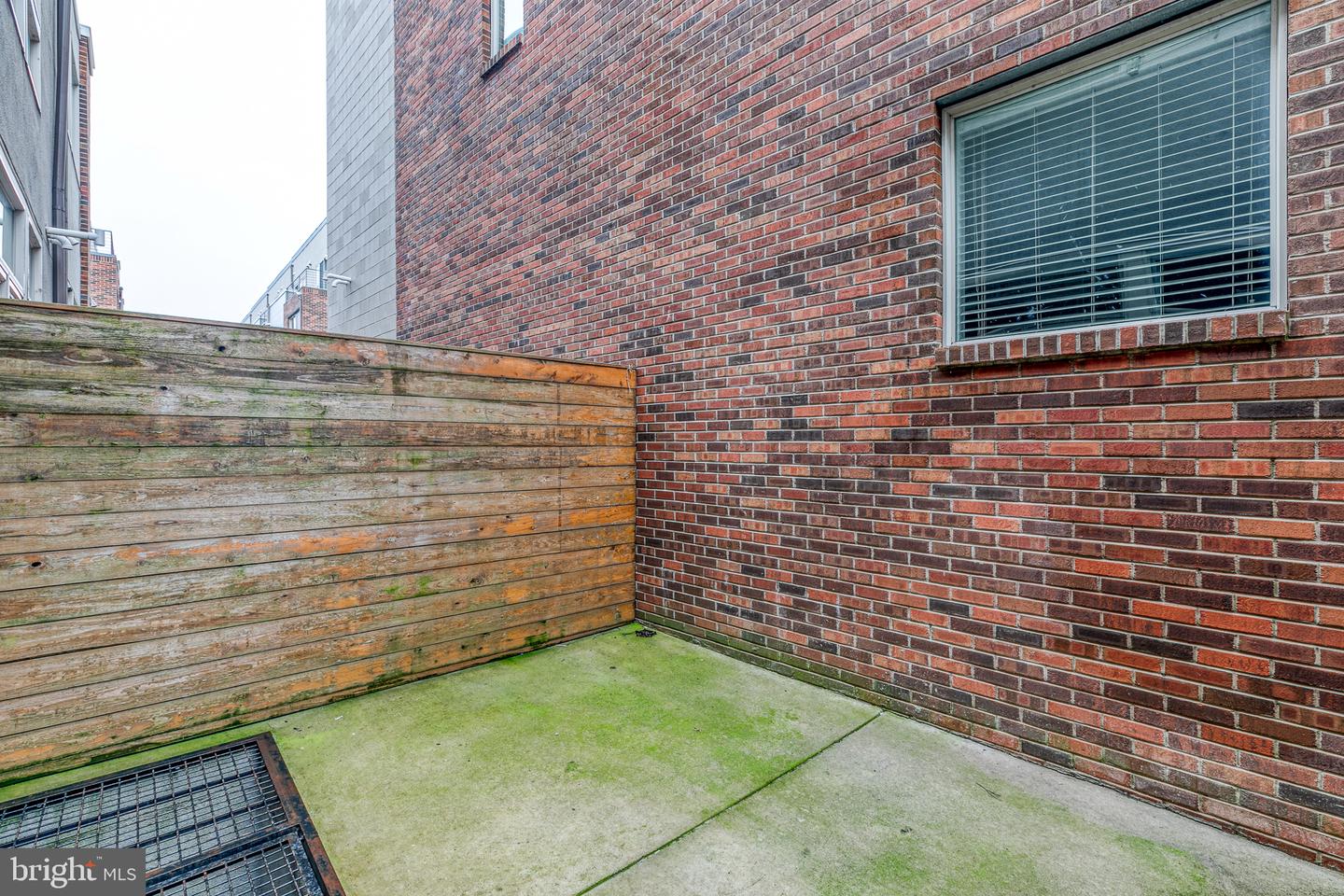 412 N Front St #15 Property Photo 10