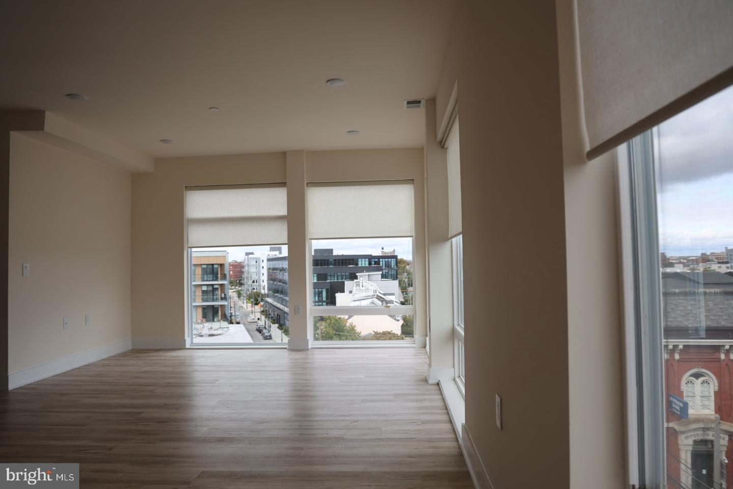 1148 N 2nd St #5f Property Photo 2