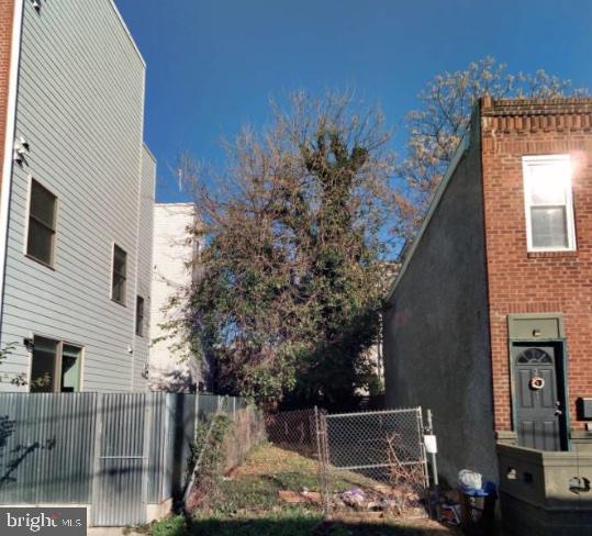 2059 Wilder St Property Photo 1