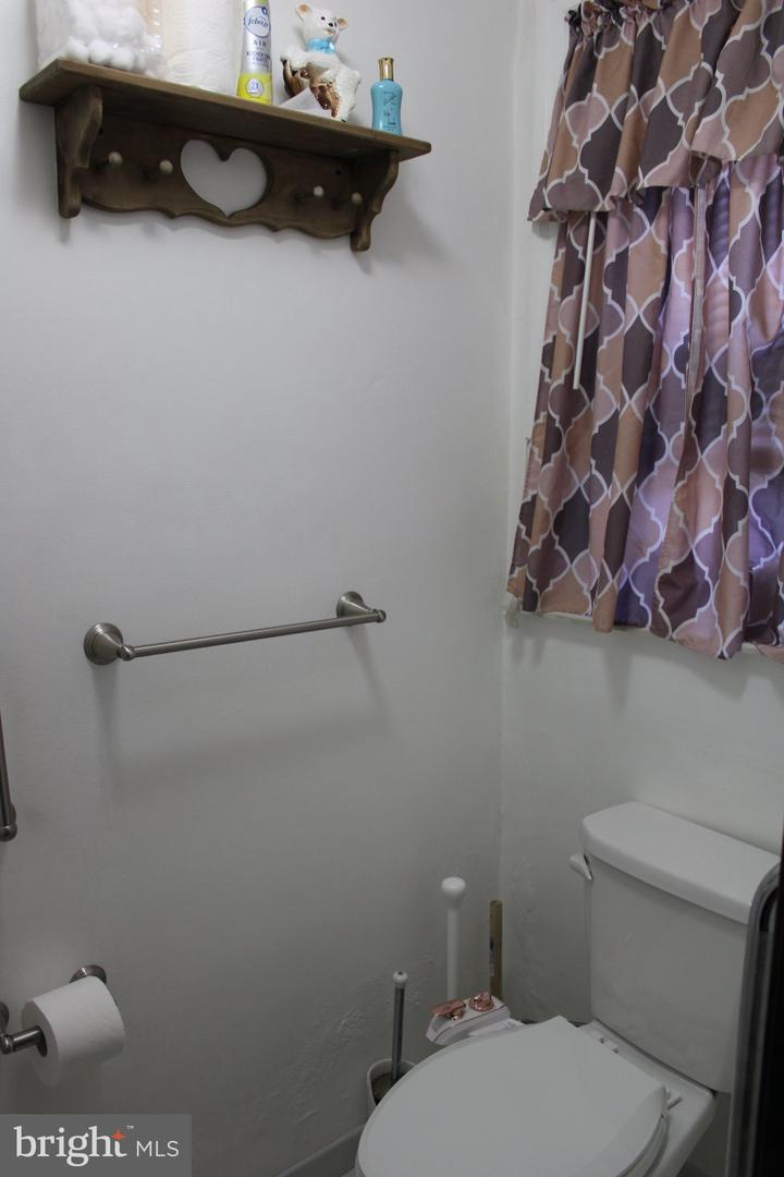 414 Mcclellan St Property Photo 6