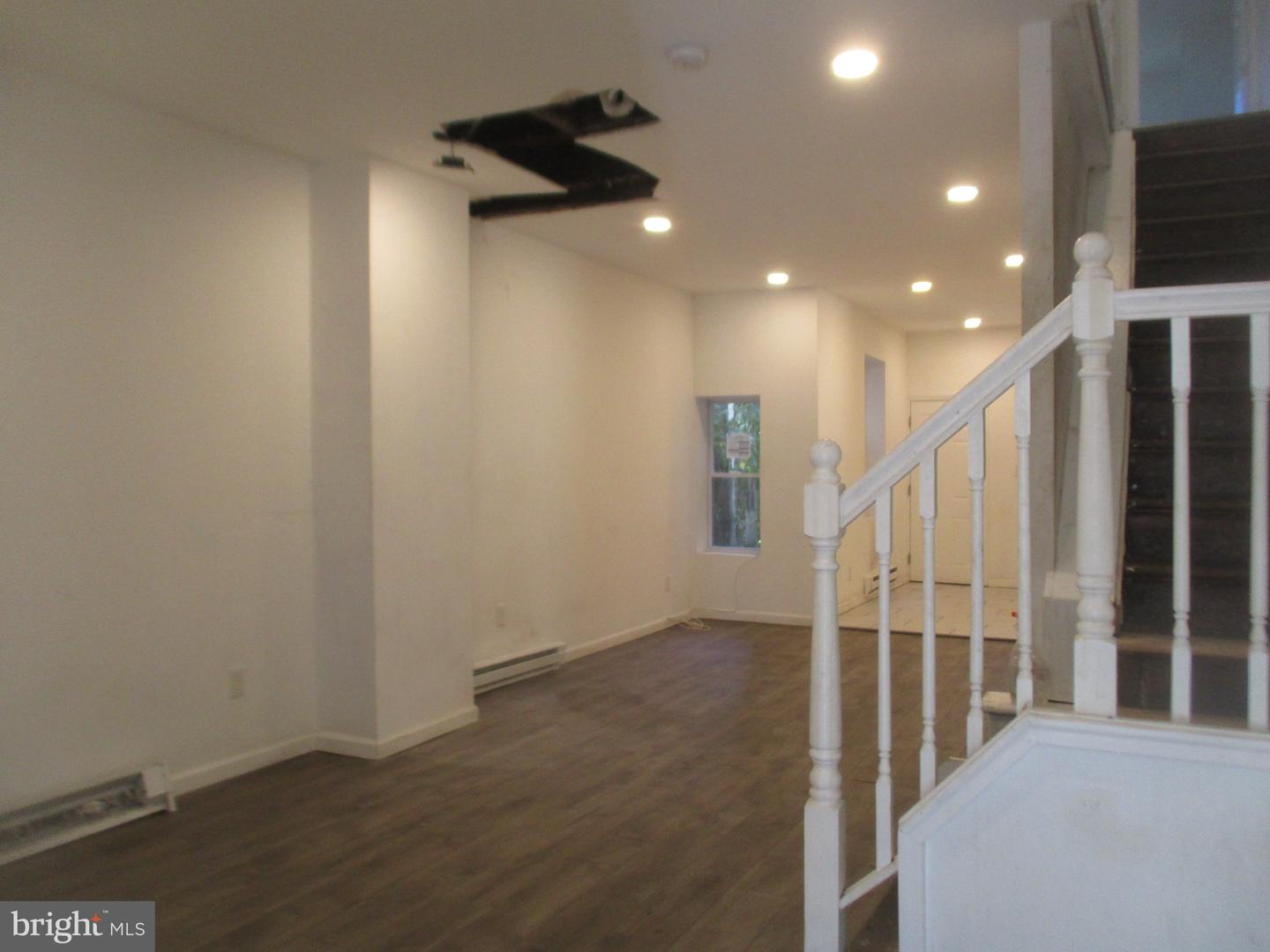 4840 N Franklin St Property Photo 5