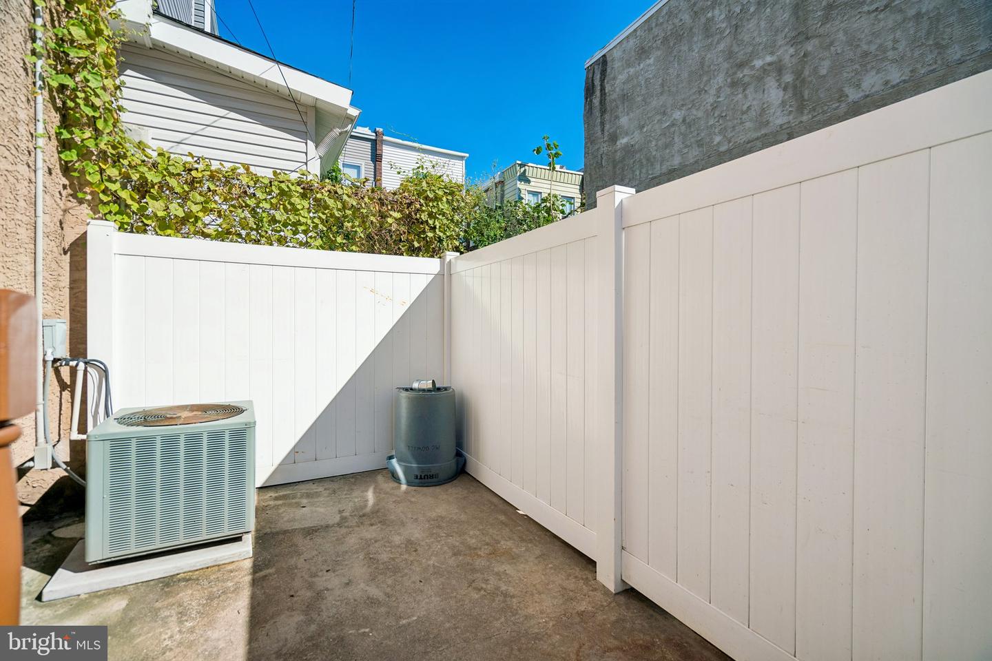 2137 N 10th St Property Photo 13