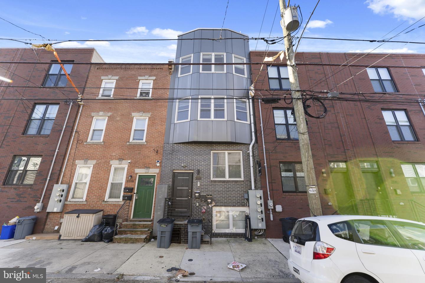 2110 W MASTER ST #B Property Photo 1
