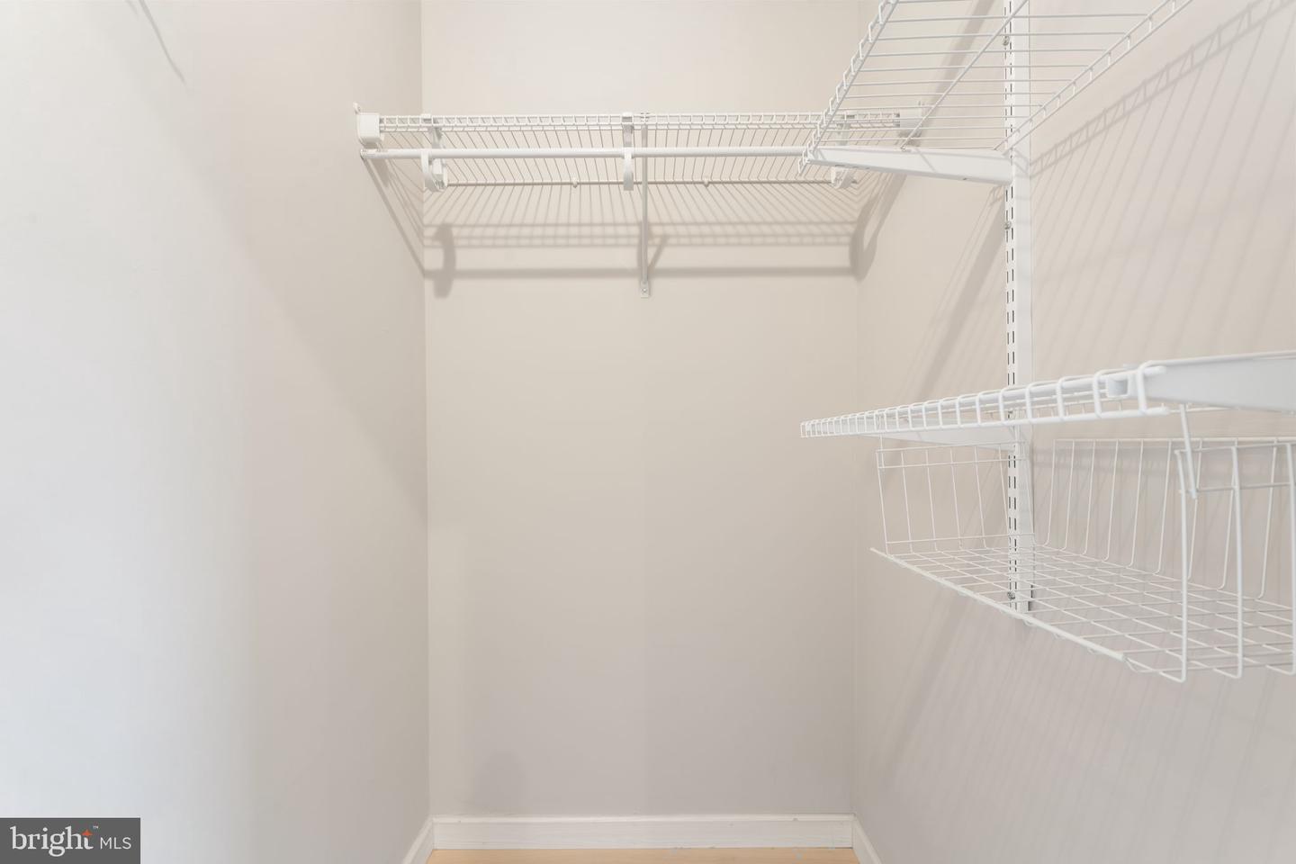 2110 W Master St #b Property Photo 12