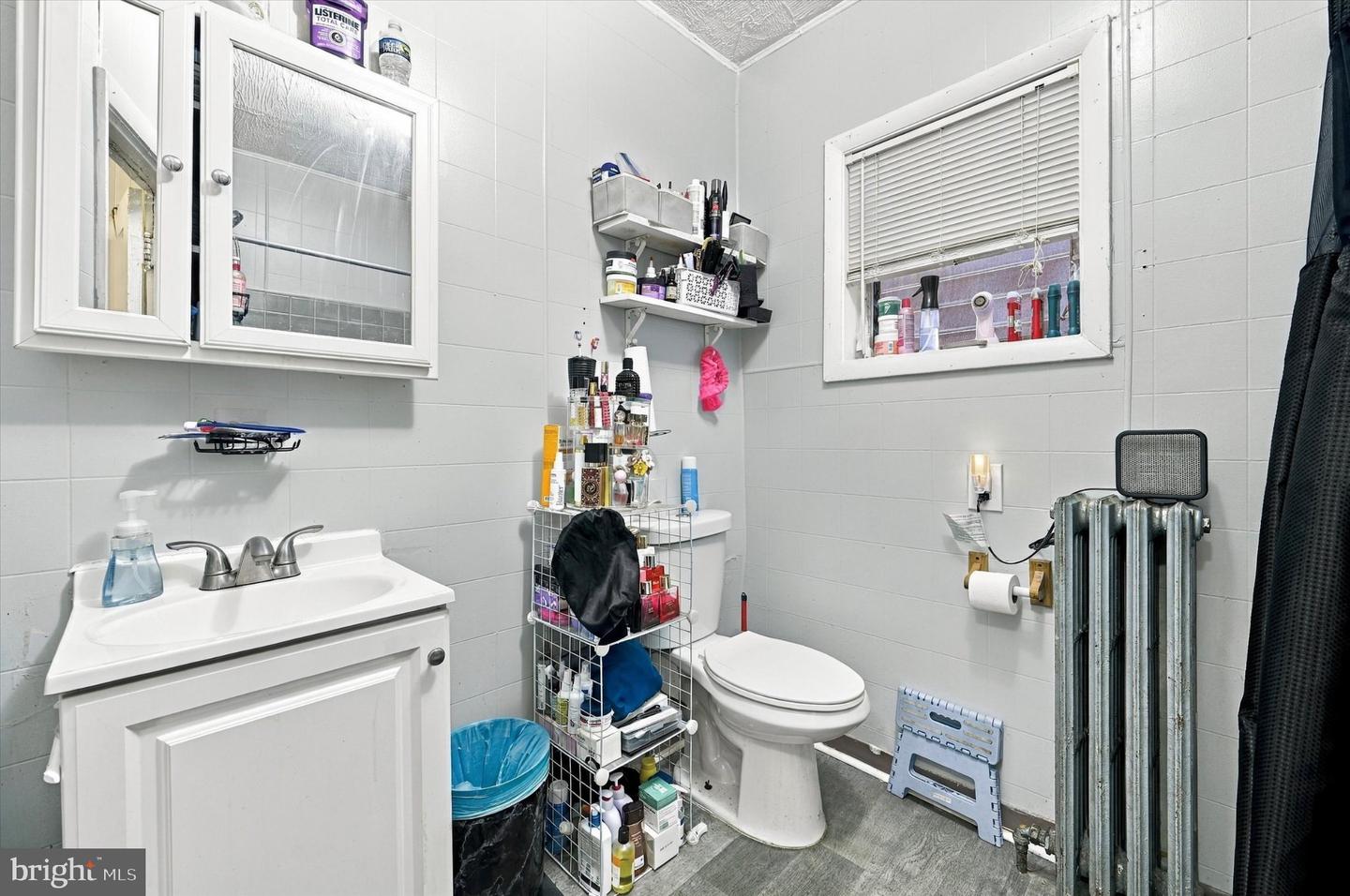 7076 Forrest Ave Property Photo 35