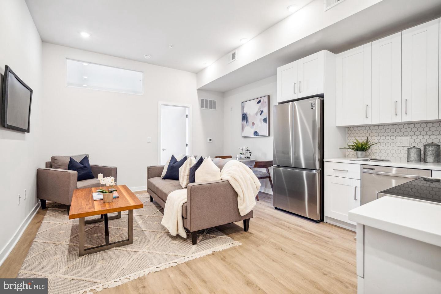 1330 S PATTON ST #UNIT 202 Property Photo 1