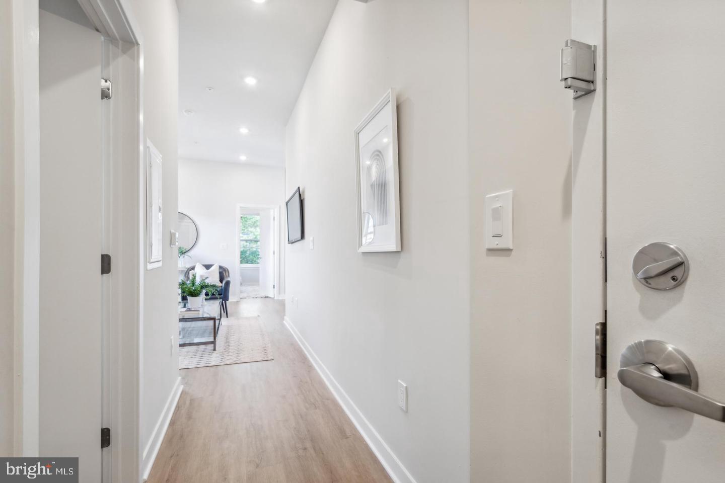 1330 S Patton St #unit 202 Property Photo 10