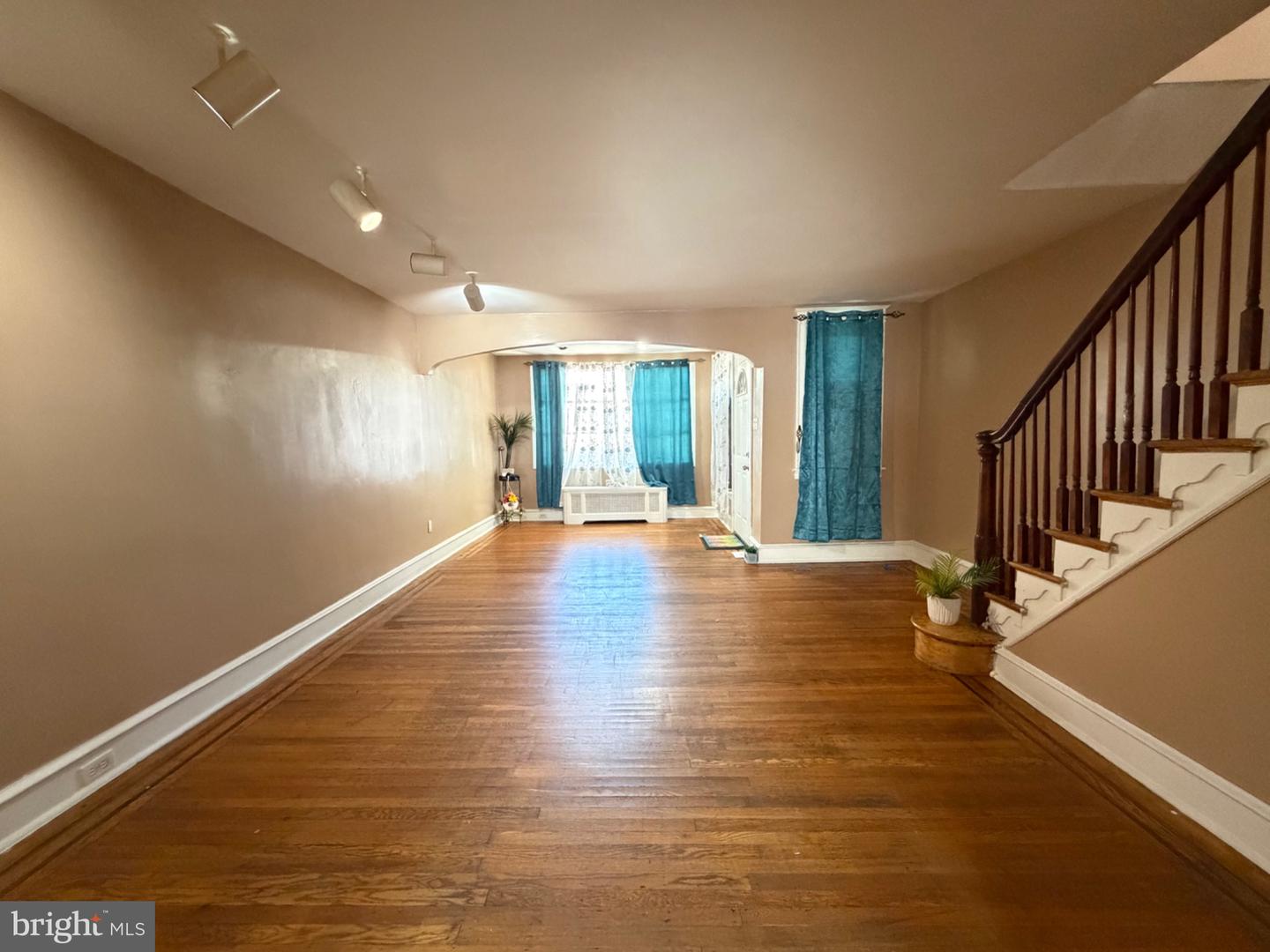 3332 Brighton St Property Photo 5