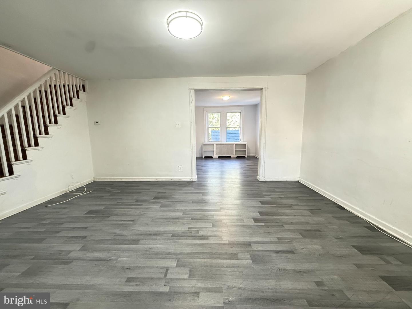 6057 Lawndale St Property Photo 3