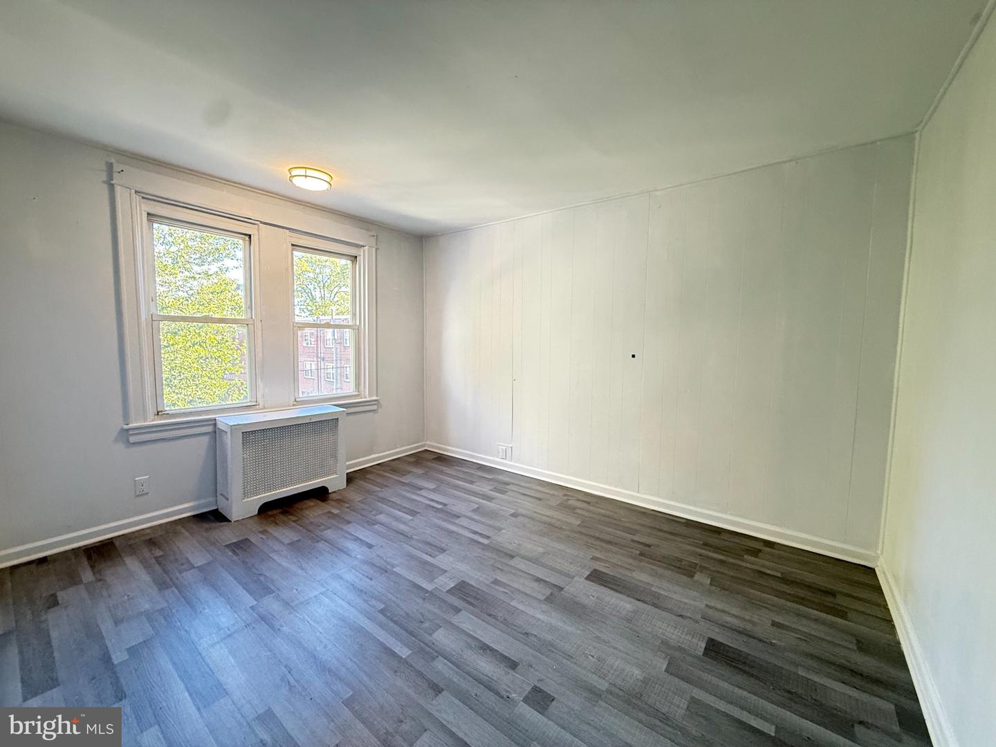 6057 Lawndale St Property Photo 17