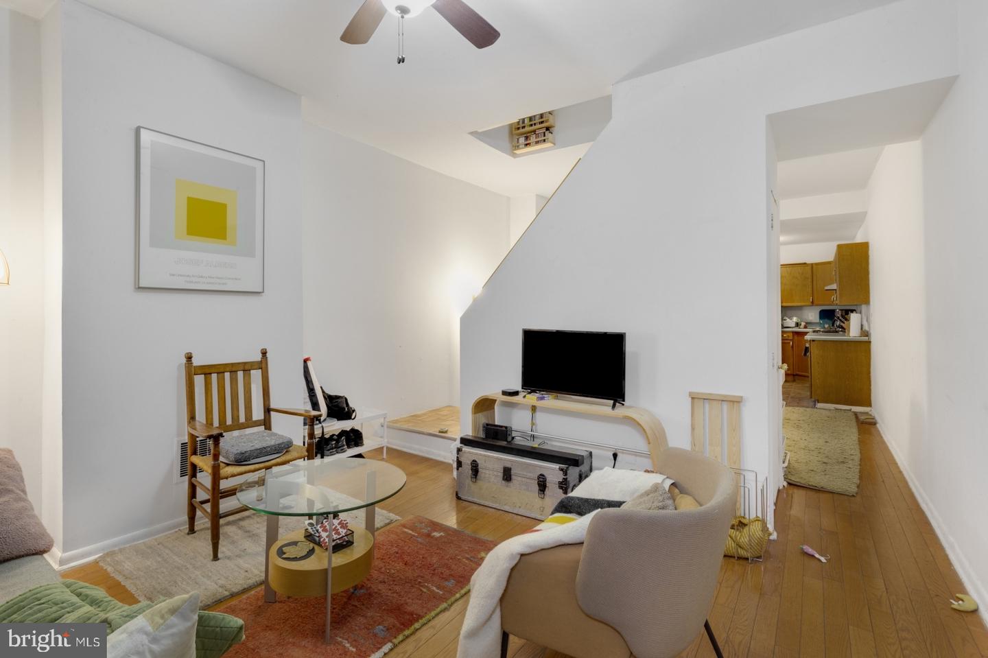 2606 COLLINS ST Property Photo 1