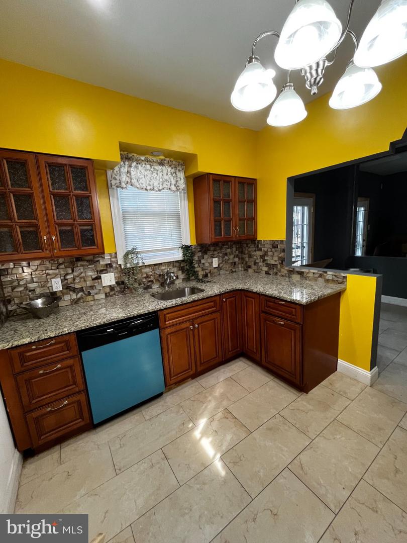 5731 Drexel Rd Property Photo 10