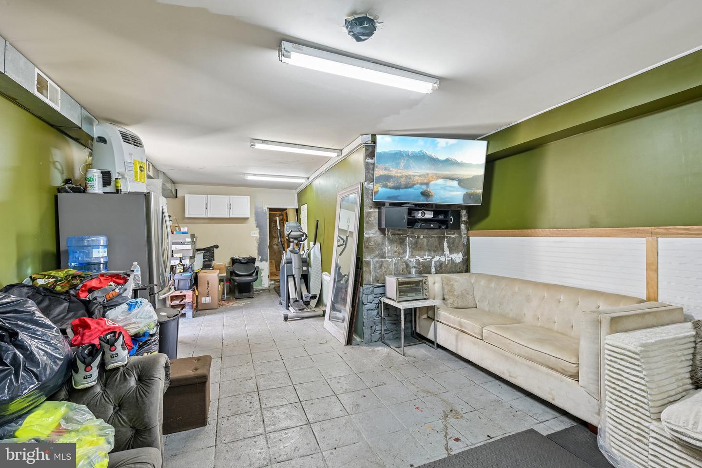 6651 Dorel St Property Photo 18