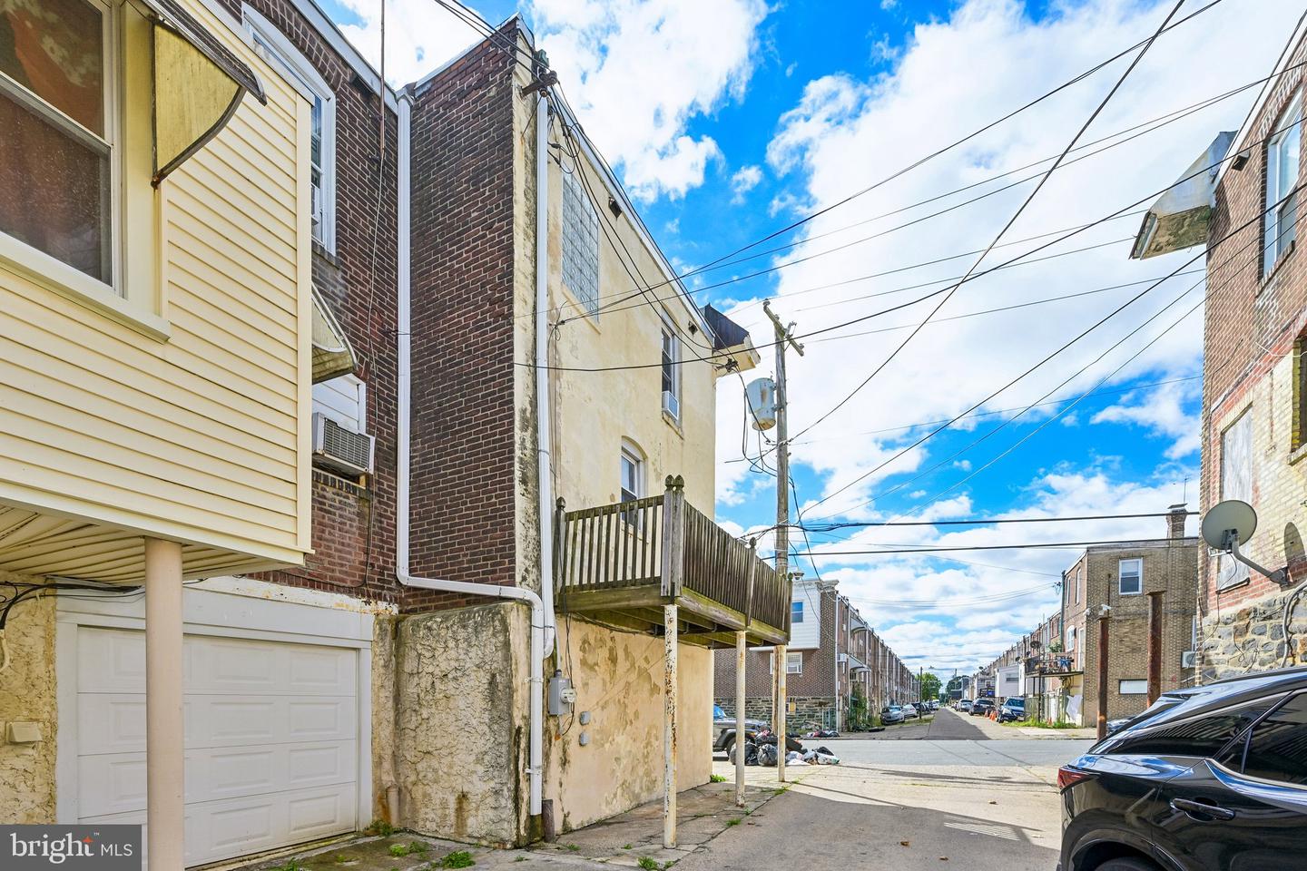 6651 Dorel St Property Photo 19