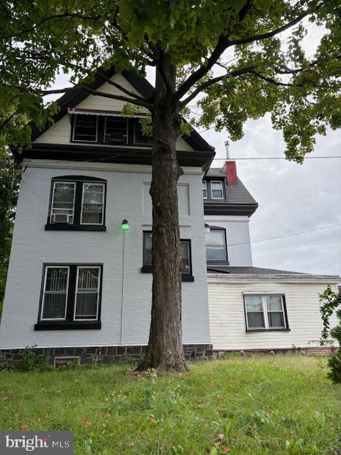 4820 PENN ST Property Photo 1