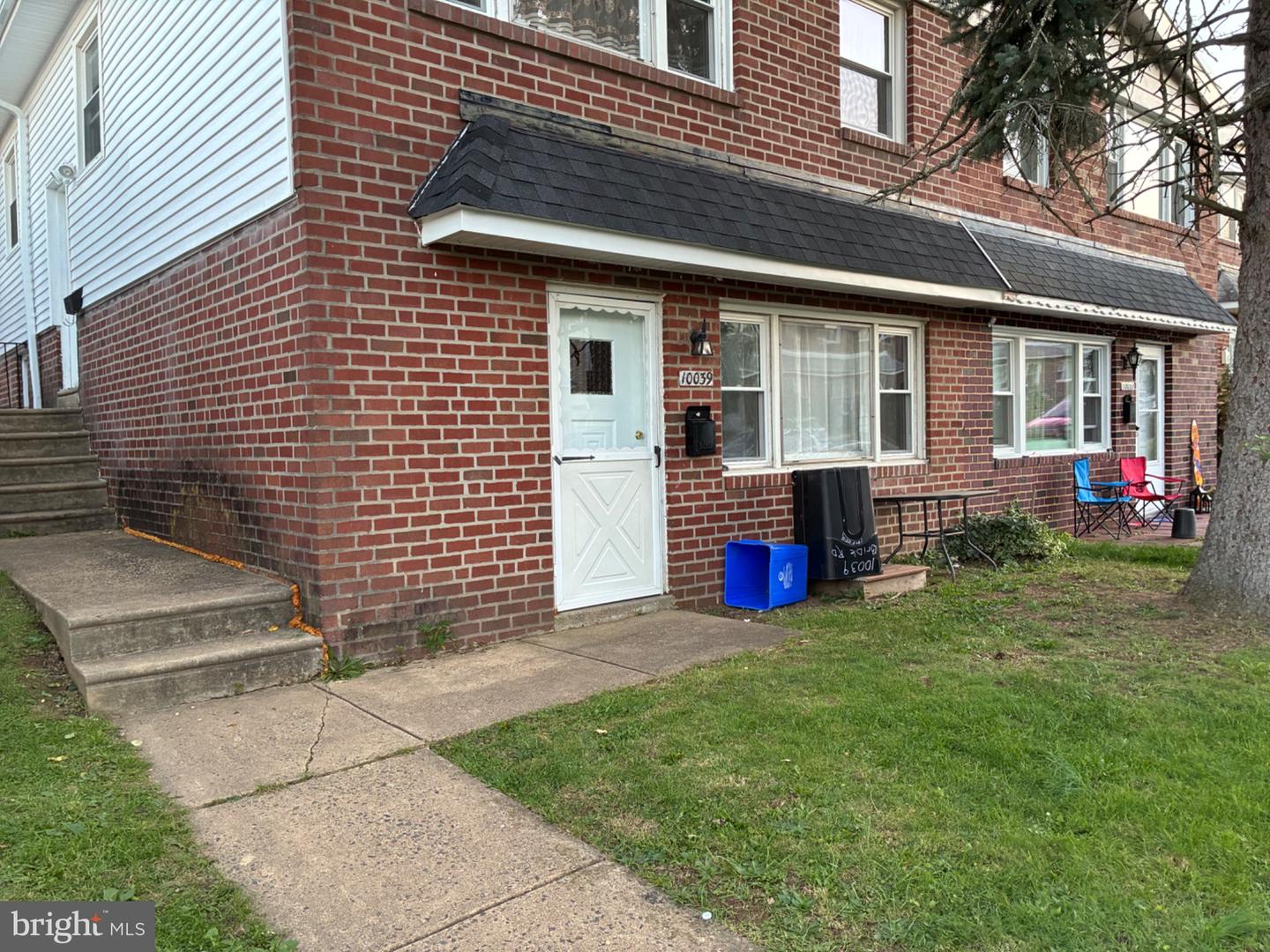 10039 BRIDLE RD Property Photo 1