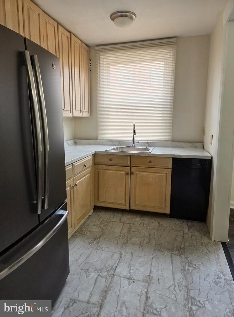 1167 E Dorset St Property Photo 10