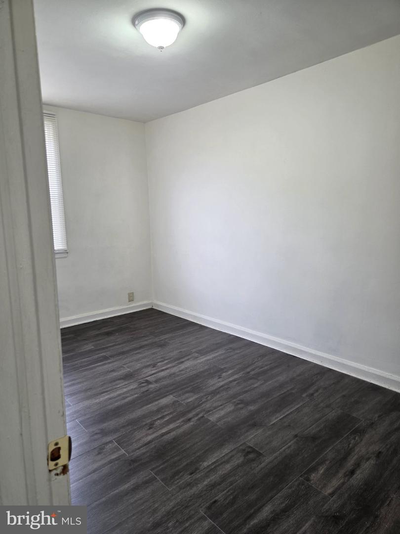 1167 E Dorset St Property Photo 20