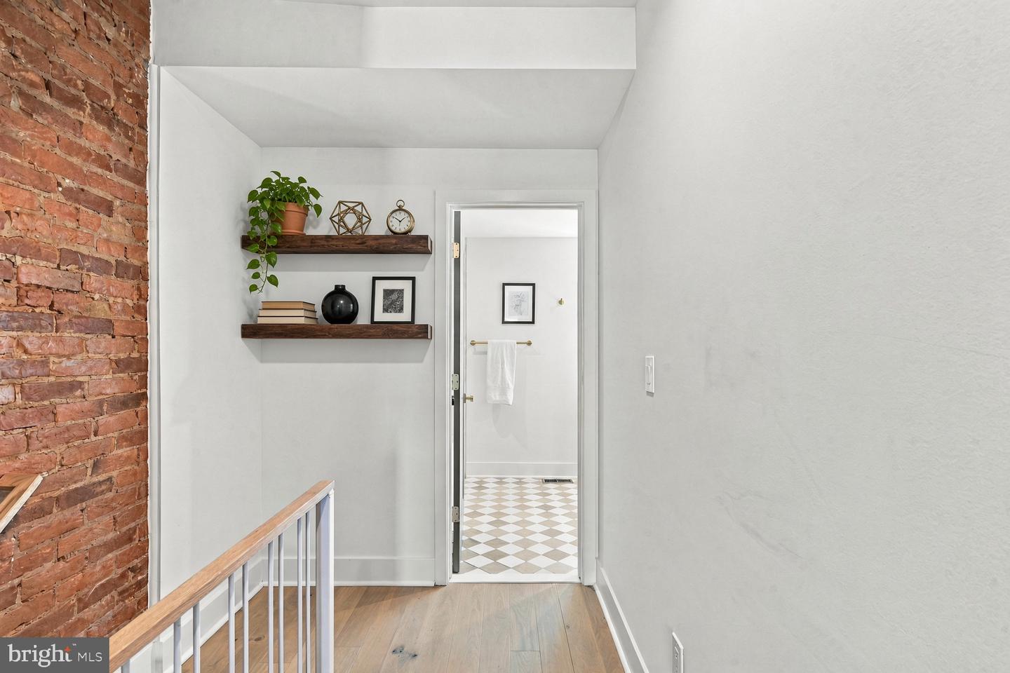 1204 Moore St Property Photo 17