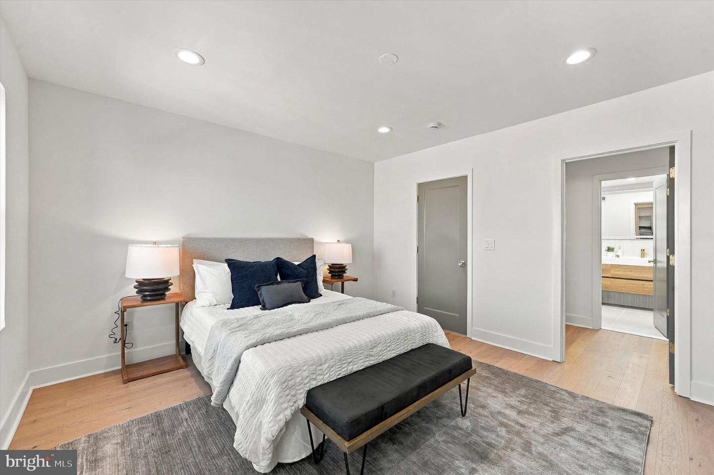 1204 Moore St Property Photo 24