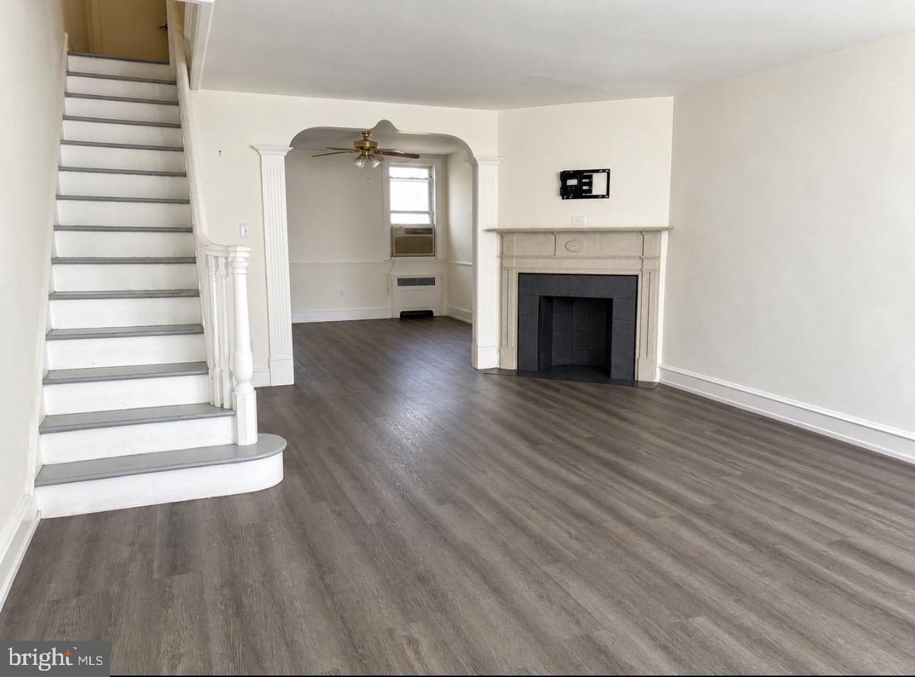 7202 Charles St Property Photo 5